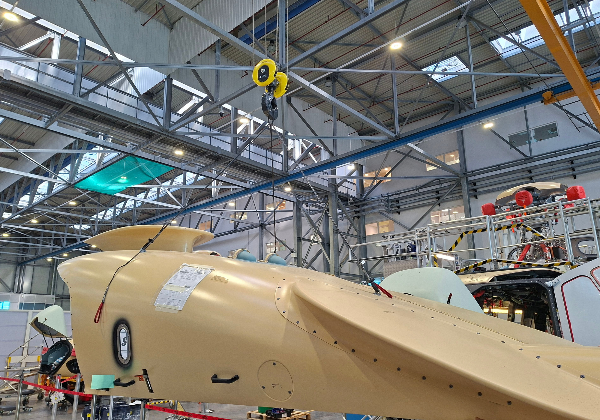 Assez compacte pour tenir dans une pochette A5, l’élingue textile proposée par SEGULA Technologies et Nodus Factory permet de soulever plusieurs tonnes